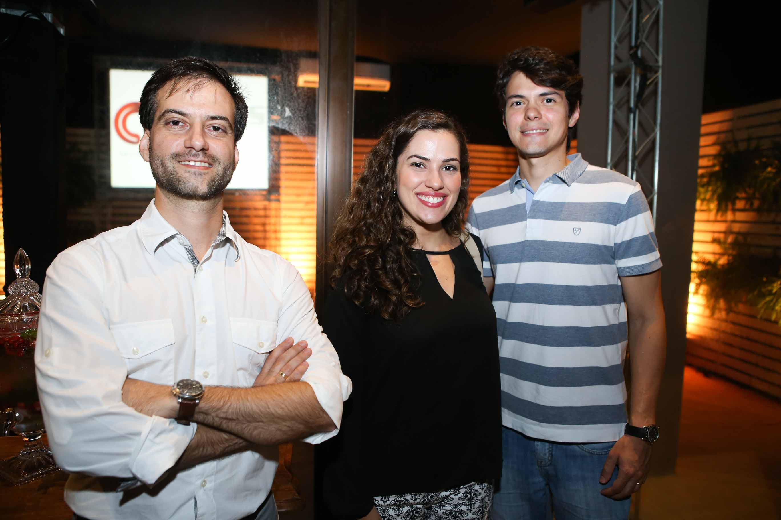  Leonardo Miranda, Marina Besnosik e Alexandre Portela               
